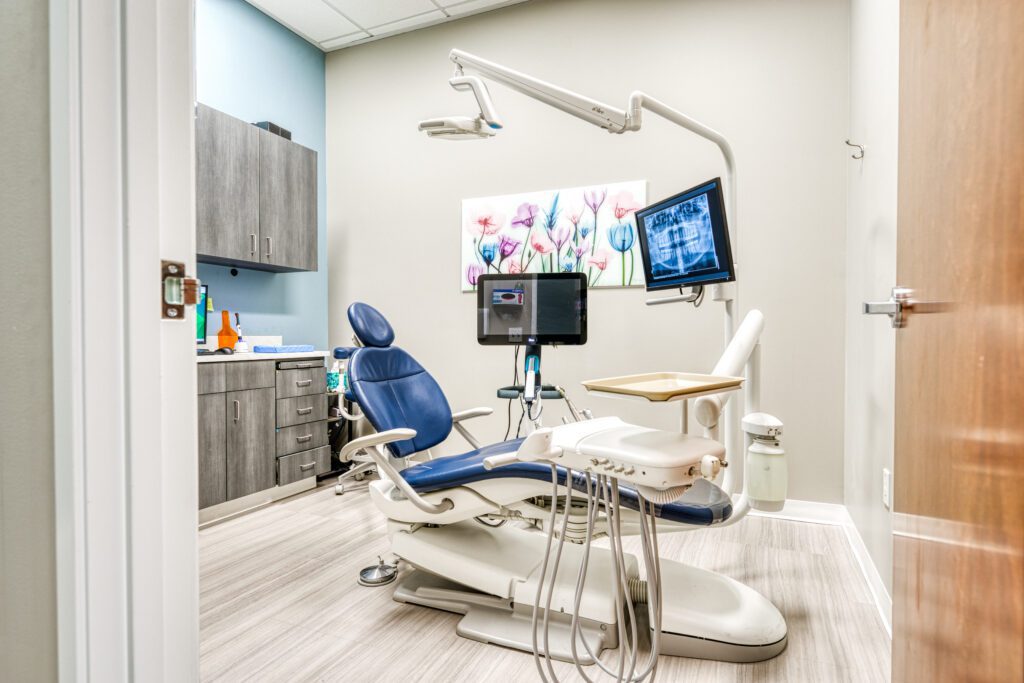 Dental Chair with Equipments